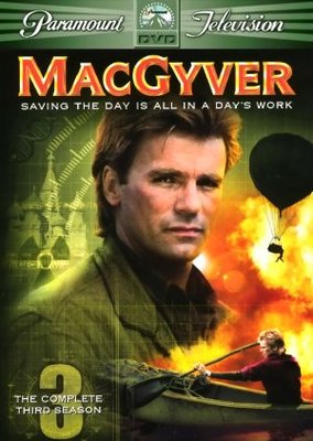 MacGyver movie poster (1985) Mouse Pad MOV_8db3632b