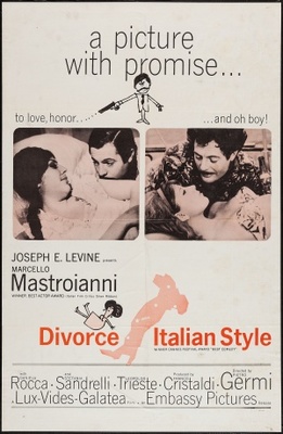 Divorzio all'italiana movie poster (1961) hoodie