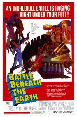 Battle Beneath the Earth movie poster (1967) Longsleeve T-shirt